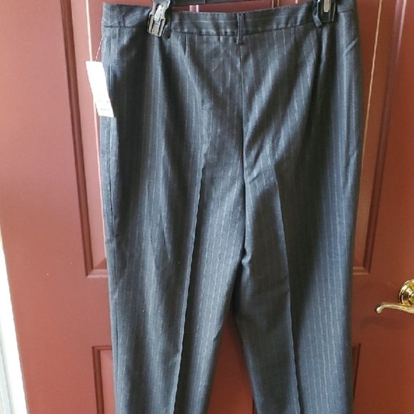 Charter Club Black and Gray Boot Cut Flare Pants Katherine Fit Size 12 - Picture 7 of 10